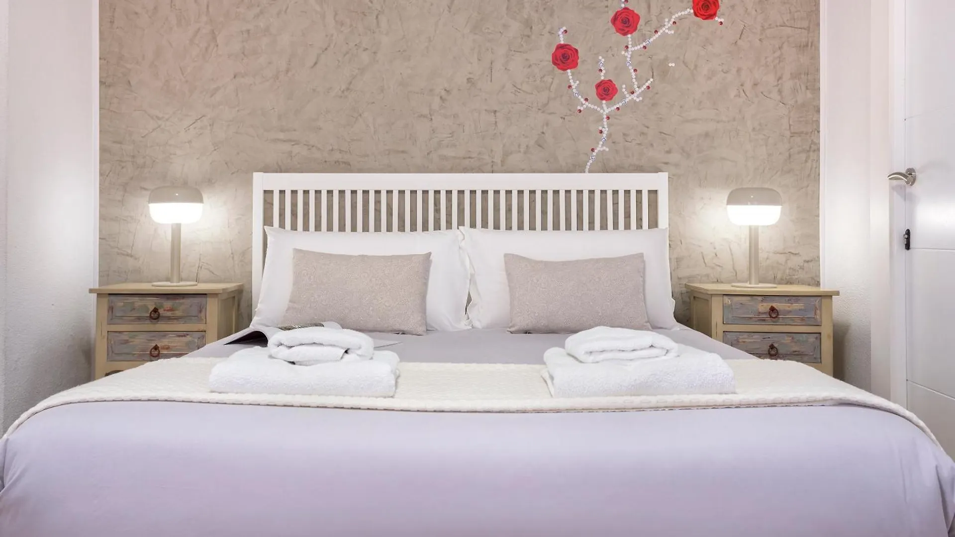 Coqueto Apartamento Junto A Calle Larios By Rent Me Малага