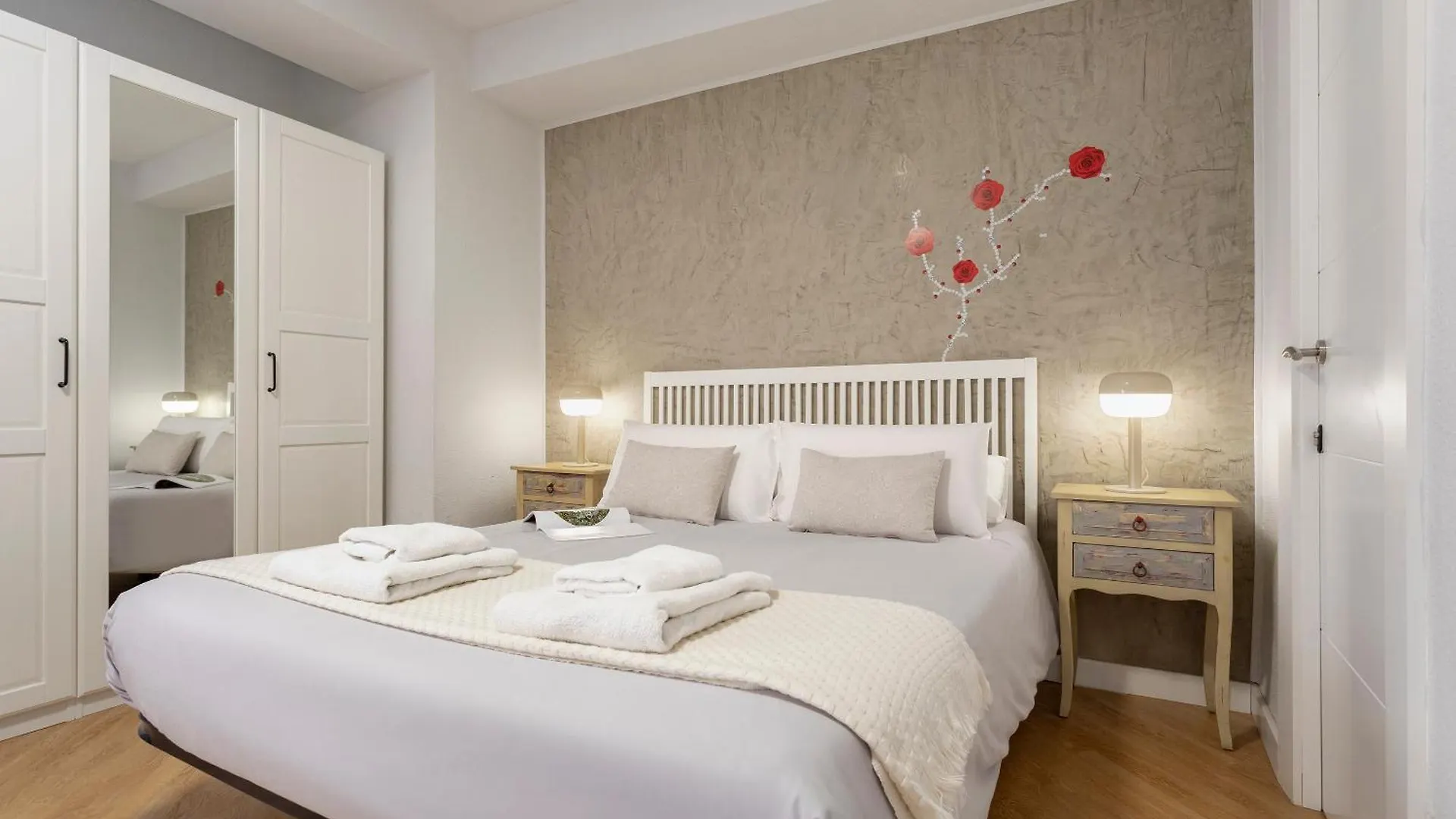 Coqueto Apartamento Junto A Calle Larios By Rent Me Малага Апартаменты